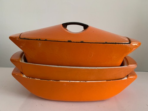 Ensemble cocotte fonte - cocotte, en